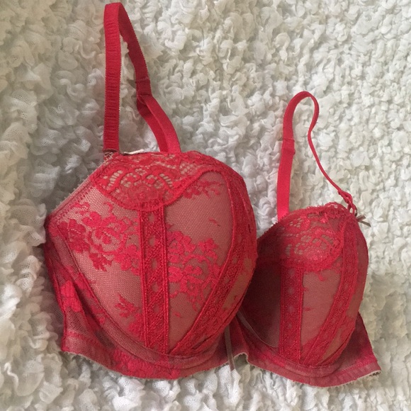 Red Lace Over Nude Bra - Picture 2 of 8